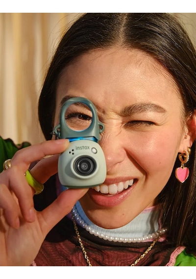 Instax Pal Dijital Fotoğraf Makinesi