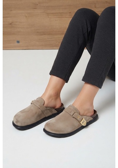 Shoetek Ralena Kadın Terlik Bantlı Tokalı Bej Süet Shoetek Ralena Kadın Terlik Bantlı Tokalı Bej Süet