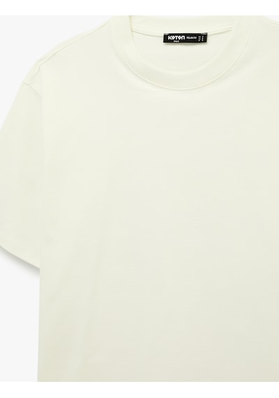 Koton Kısa Kollu Pamuklu Tok Kumaş Bisiklet Yaka Oversize Basic Tişört Ekru 6sam10385mk