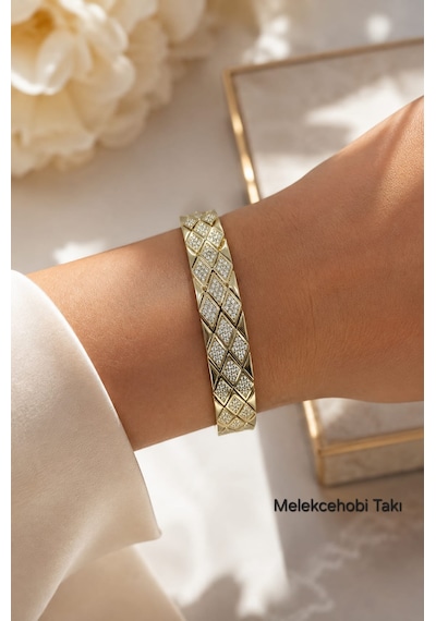 Melekcehobi Kadın Altın Kaplama Baklava Desen Zirkon Taşlı Xuping Gurmet Kelepçe Bileklik Altın - Gold Melekcehobi Kadın Altın Kaplama Baklava Desen Zirkon Taşlı Xuping Gurmet Kelepçe Bileklik Altın - Gold