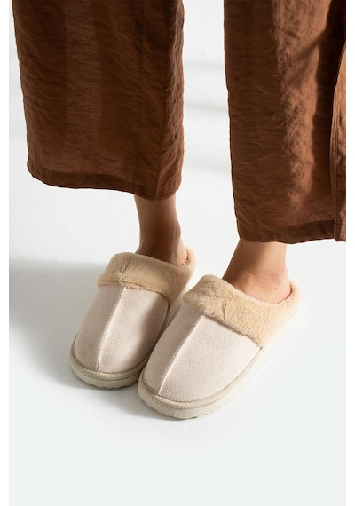 Unisex Peluşlu Ev Terliği Bej