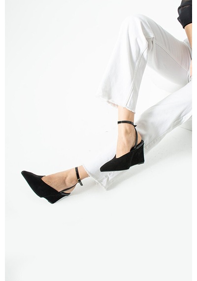 Dericia Shoes Swaykadın Hakiki Deri Süet Sivri Burun Tupuklu Ayakkabı Siyah