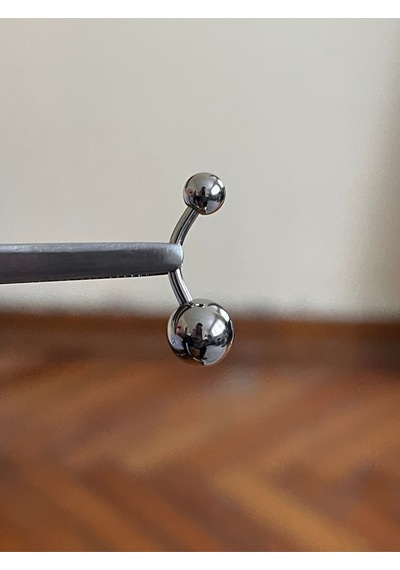 Gümüş Renk Ultraliğht 10 Mm Düz Titanyum Göbek Piercingi Siyah - Yeşil