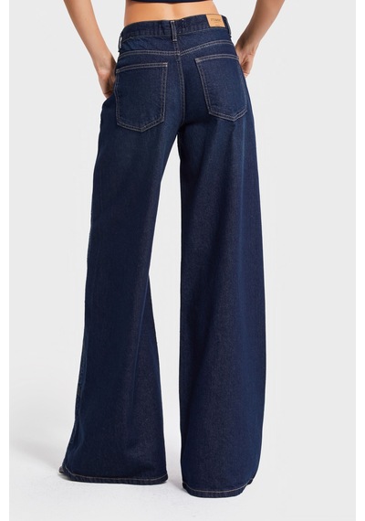 Itsbasic Kadın Koyu Mavi Renk T-2w5-128 Parlak Taş Gül Detaylı Özel Tasarım İç Boy 80cm Denim Jean Itsbasic Kadın Koyu Mavi Renk T-2w5-128 Parlak Taş Gül Detaylı Özel Tasarım İç Boy 80cm Denim Jean