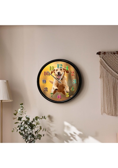 Koşan Labrador Köpek Tasarımlı Dekoratif Duvar Saati 28 Cm Sessiz Mekanizma Çok Renkli