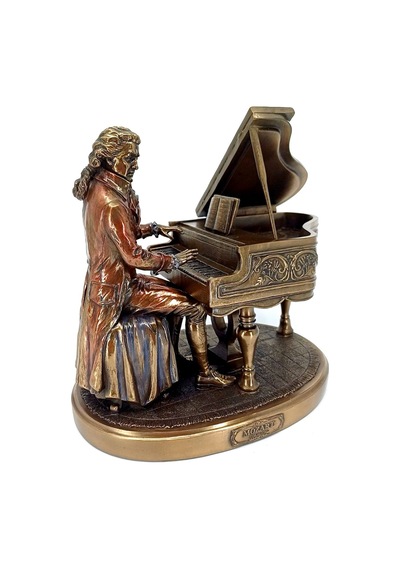 Wolfgang Amadeus Mozart Biblosu