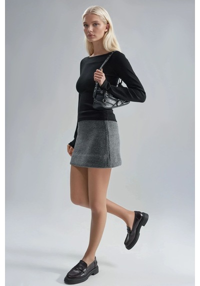 Hiccup Busem Slim Fit Fitilli Kayık Yaka Bluz Siyah