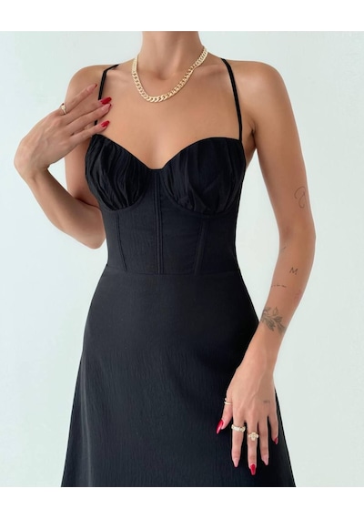 Fashion Cocktail Feminen Büstiyer Detaylı Korsajlı Drapeli Üst Bölüm Akışkan Saten Etekli Maxi Elbise Siyah Fashion Cocktail Feminen Büstiyer Detaylı Korsajlı Drapeli Üst Bölüm Akışkan Saten Etekli Maxi Elbise Siyah