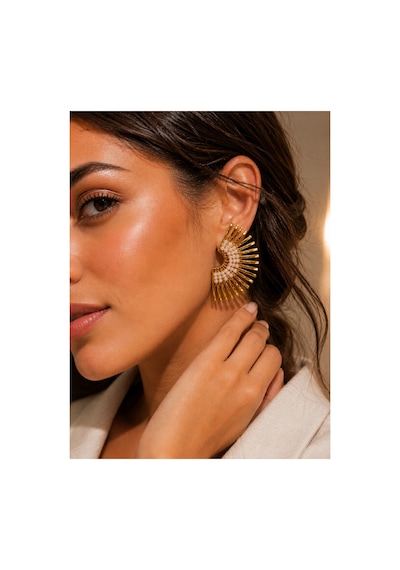 Bemine Pudra Pembesi Boncuk İşlemeli Gold Renk Zarif Işıltılı Vintage Stil Özel Tasarım Şık Premium Suya Dayanıklı Altın Küpe Seti Sarı Bemine Pudra Pembesi Boncuk İşlemeli Gold Renk Zarif Işıltılı Vintage Stil Özel Tasarım Şık Premium Suya Dayanıklı Altın Küpe Seti Sarı