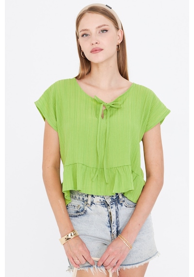Armonika Kadın Fıstık Yeşili Yarasa Kol Yakası Bağlamalı Eteği Fırfırlı Oversize Crop Bluz Arm-24y001088 Armonika Kadın Fıstık Yeşili Yarasa Kol Yakası Bağlamalı Eteği Fırfırlı Oversize Crop Bluz Arm-24y001088