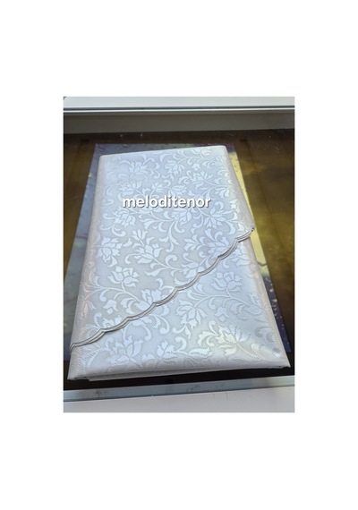 Astarlı Sedefli Düz Kendinden Çiçek Desenli Dertsiz Silinebilir Kaymaz Yuvarlak Pvc Muşamba Masa Örtüsü Beyaz Astarlı Sedefli Düz Kendinden Çiçek Desenli Dertsiz Silinebilir Kaymaz Yuvarlak Pvc Muşamba Masa Örtüsü Beyaz