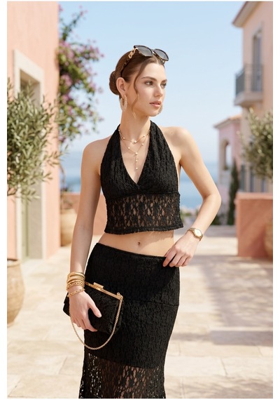 Fashion Cocktail Siyah Dantel Dokulu Feminen Halter Yaka Büstiyer Crop Transparan Midi Etek Gece Takım Fashion Cocktail Siyah Dantel Dokulu Feminen Halter Yaka Büstiyer Crop Transparan Midi Etek Gece Takım