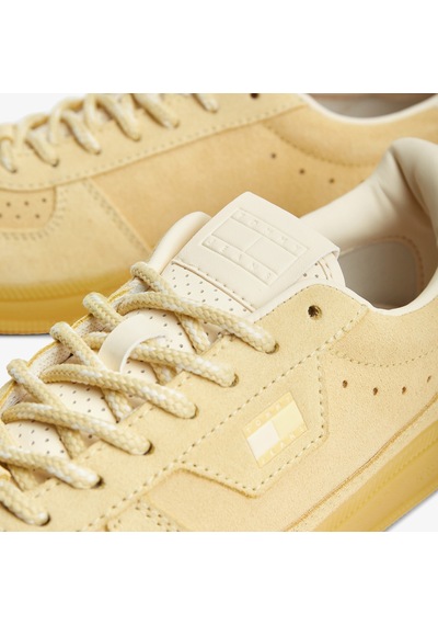 Tommy Hilfiger The Greenwich Edge Suede Kadın Sarı Spor Ayakkabı En0en03050