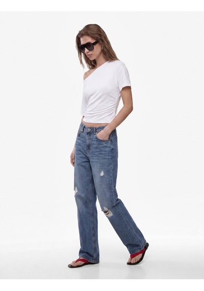 Koton Slim Fit Drape Detaylı Omzu Açık Kayık Yaka Tişört Beyaz 6sak50414ek