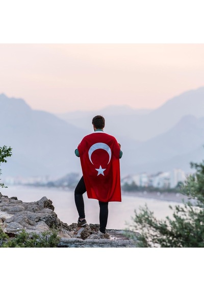 Premium Türk Bayrağı 70x105cm - Nefes Alabilir 125gr Rashel Kumaş, Çift Dikişli, Sağlam Kulplu, Uv Ve Solmaya K