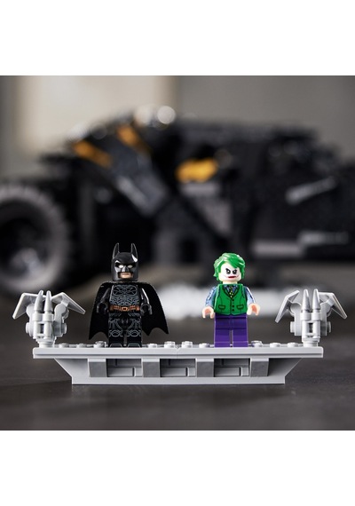 Dc Batman Batmobile Tumbler 76240 - Yetişkinler İçin Koleksiyonluk Ve Sergilenebilir Model Yapım Seti 2049 Parça