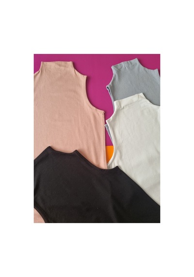 Demirsa Boutique Balıkçı Yaka, Sıfır Kol Modal Kumaş Pudra, Mavi, Siyah Ve Beyaz Renk 4'lü Kadın Atlet Çok Renkli Demirsa Boutique Balıkçı Yaka, Sıfır Kol Modal Kumaş Pudra, Mavi, Siyah Ve Beyaz Renk 4'lü Kadın Atlet Çok Renkli