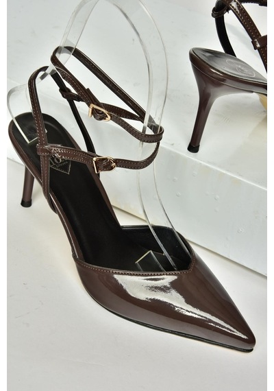 Fox Shoes U654078108 Kahverengi Rugan İnce Topuklu Kadın Ayakkabı Kahverengi