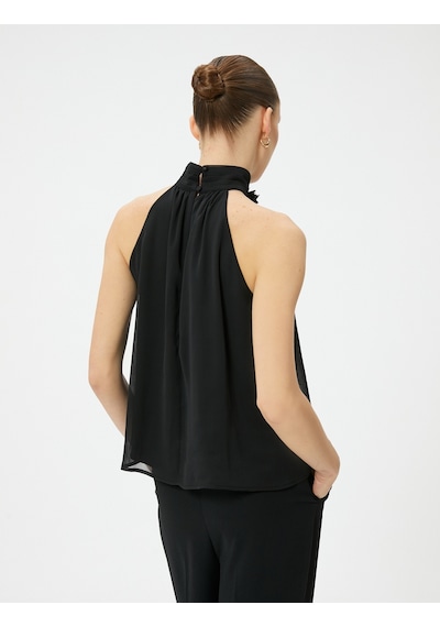 Koton Halter Yaka Bluz Şifon Çiçek Aplikeli Siyah 4sak60342uw