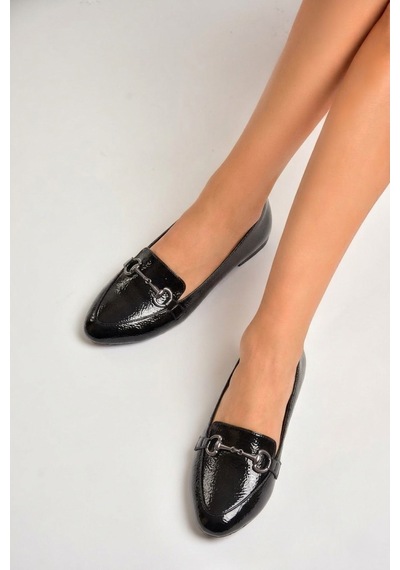 Fox Shoes Y290110008 Siyah Rugan Toka Detaylı Günlük Kadın Babet Siyah