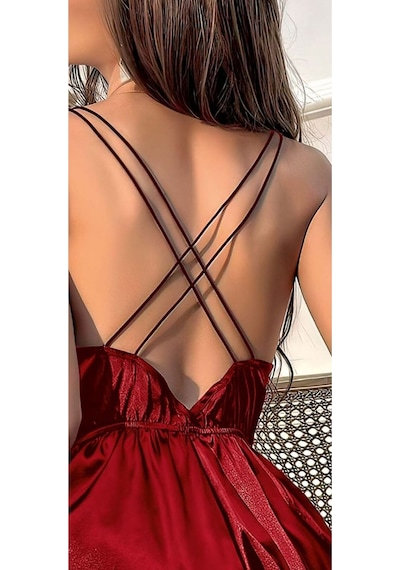 Lily Bianca Kırmızı Saten İnce Askılı Derin V Yaka Şortlu Babydoll Gecelik Kırmızı