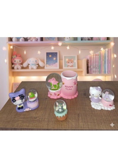 Flamingo Kalemlik Ve Kuromi, Tom, Hello Kitty Kar Küresi 4'lü Set 001