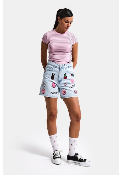 it's basic Kadın Ice 4s6-3 Relax Mom Fit Emoji Nakış Detaylı Özel Tasarım Denim Şort Ice Rengi