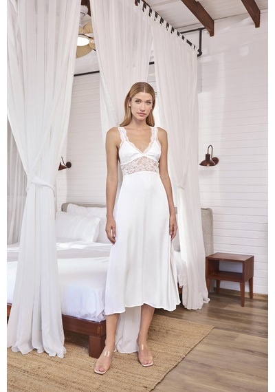 Monamise Kadın Göğüs Ve Sırt Dekolteli Dantelli Ve Yırtmaçlı Gecelik 18663 Beyaz