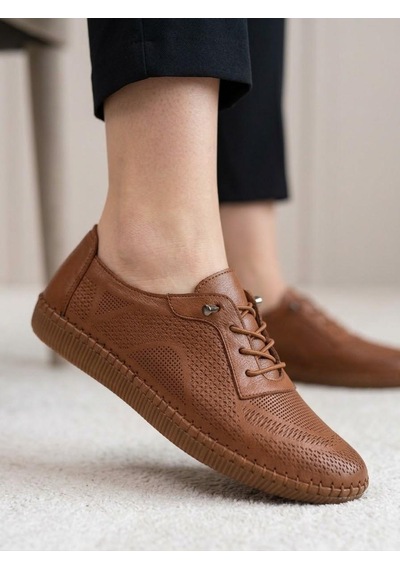 Beren Hakiki Deri Taba Kadın Yürüyüş Ayakkabı Lazer Delikli Ortopedik Taban Elastik Bağcıklı Comfort Sneaker