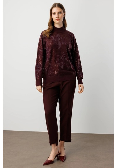 On Fashion Kadın Sıfır Yaka Önü Taşlı Bordo Triko Kazak 60323 Bordo