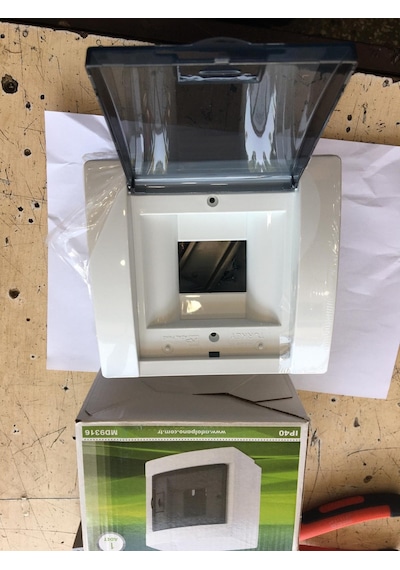 4'lü Sıva Üstü W Otomat Kutusu 140x97.5x150 MM Adal Pano