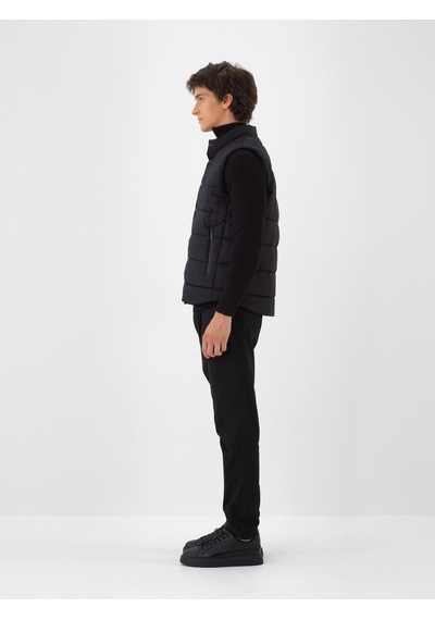 Xint Siyah Formunu Koruyan Regular Fit Yelek 190578
