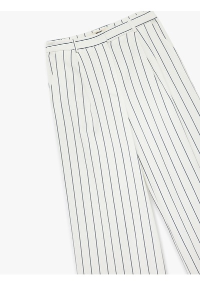 Koton Pileli Çizgili Viskon Karışımlı Geniş Paça Pantolon Lacivert Çizgili 6wak40082pw 7s2 Koton Pileli Çizgili Viskon Karışımlı Geniş Paça Pantolon Lacivert Çizgili 6wak40082pw 7s2