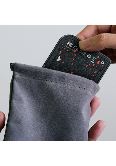 Skinarma Vektor Kablosuz Powerbank Ve Pd Hızlı Şarj Özellikli Metal Stand 15w 5000mah Siyah-kırmızı Siyah - Kırmızı