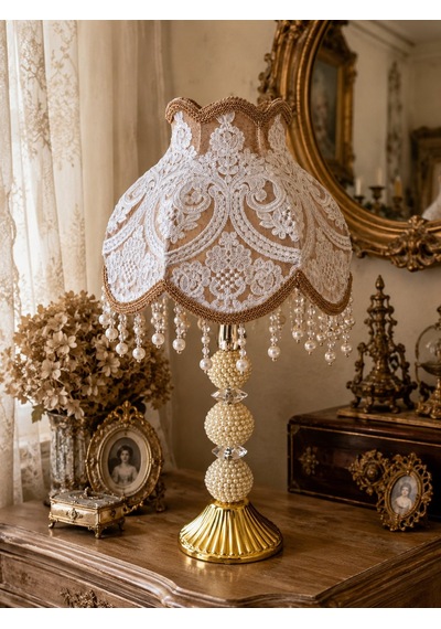 Koyu Gold Kadife Fransız Dantel Başlık İncili Gold Metal Ayaklı Klasik Abajur 50x25cm