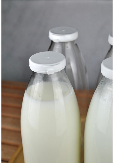 2 Adet Beyaz Plastik Kapaklı Cam Şişe 1 Litre Şeffaf Sürahi Süt, Ayran, Su, Limonata Meşrubat Şişesi
