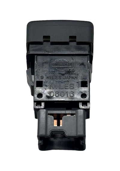 Flaşör Dörtlü Düğmesi Nissan D21- D22 1990-2001