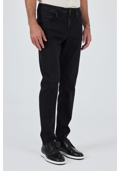 İmza Siyah Gabardin 5 Cep Düz Paça Casual Slim Fit Pamuklu Denim Pantolon 1023250151 Siyah İmza Siyah Gabardin 5 Cep Düz Paça Casual Slim Fit Pamuklu Denim Pantolon 1023250151 Siyah