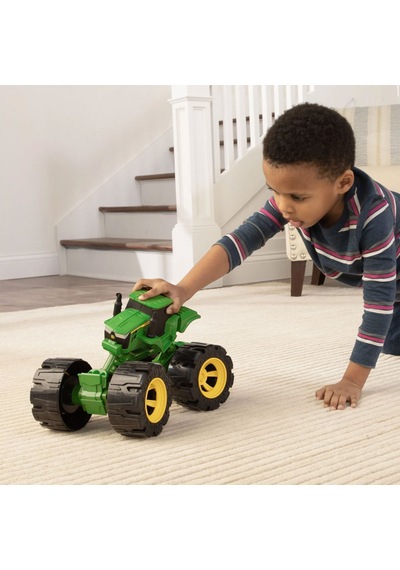 John Deere Arazi Traktörü 47492