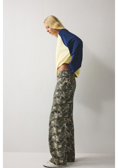 Defacto Kamuflaj Desenli Straight Fit Normal Bel Standart Boy Gabardin Pantolon I8220ax26wnkh175 Haki-kh175 Defacto Kamuflaj Desenli Straight Fit Normal Bel Standart Boy Gabardin Pantolon I8220ax26wnkh175 Haki-kh175