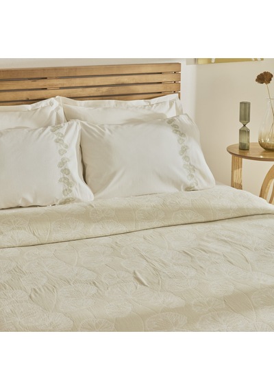 Karaca Home Ginkgo Leaf Müslin Nakışlı Çift Kişilik Pike Takımı Adaçayı Adaçayı