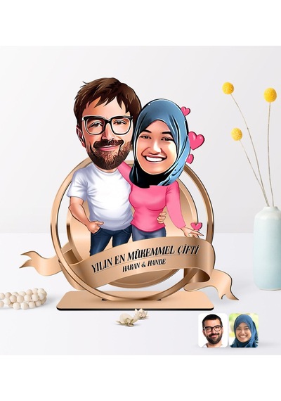 Kişiye Özel Yılın En Mükemmel Çifti Karikatürlü 3D Ahşap Biblo Pl N11.2181