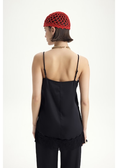 Mai Collection Mai Studios Co. Maris Dantel Detay Siyah Saten Pantolon Takım Siyah Mai Collection Mai Studios Co. Maris Dantel Detay Siyah Saten Pantolon Takım Siyah