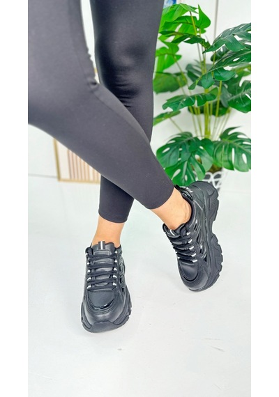 Günlük Kadın Sneaker Bağcıklı Yüksek Kalın Tabanlı Oval Burunlu Rahat Hafif Spor Ayakkabı 1001 Siyah Günlük Kadın Sneaker Bağcıklı Yüksek Kalın Tabanlı Oval Burunlu Rahat Hafif Spor Ayakkabı 1001 Siyah