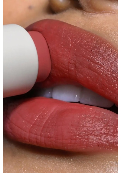 Refy Lip Blush Nemlendirici Ve Doğal Bitişli Ruj Wine 4.7 G