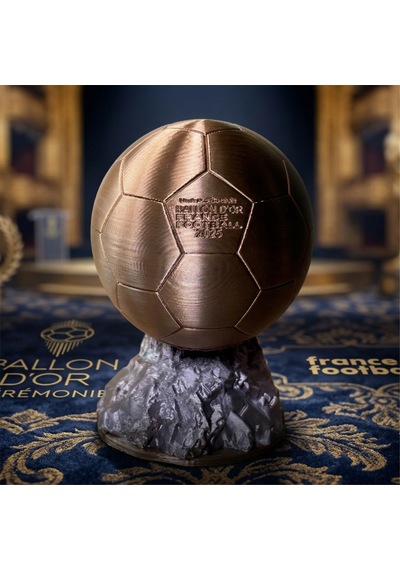 Ballon D'or Altın Top Ödülü 2025 Dekoratif Biblo - 3d Tasarım Futbol Hediyesi 13x9cm