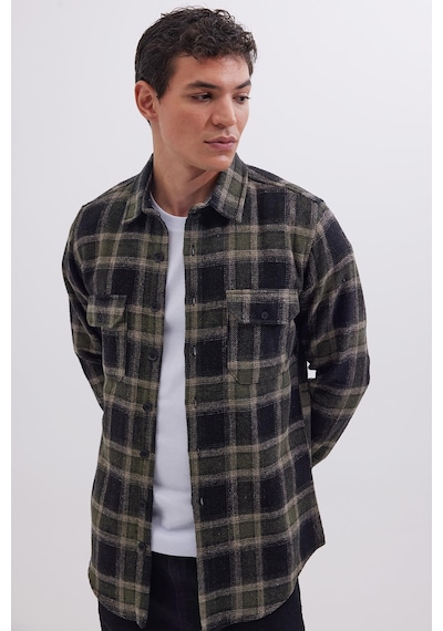 Tudors Erkek Slim Fit Dar Kesim Çift Cepli Kapaklı Spor Yaka Kareli Oduncu Gömlek-41806 Çok Renkli Tudors Erkek Slim Fit Dar Kesim Çift Cepli Kapaklı Spor Yaka Kareli Oduncu Gömlek-41806 Çok Renkli
