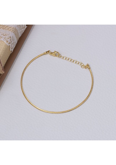 Tel Model Lazer Kumlu İşlemeli Gold Rengi 925 Ayar Gümüş Kadın Bileklik