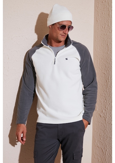 Buratti Slim Fit Yarım Fermuarlı Kışlık Şardonlu Erkek Polar 5906055 Ekru Buratti Slim Fit Yarım Fermuarlı Kışlık Şardonlu Erkek Polar 5906055 Ekru