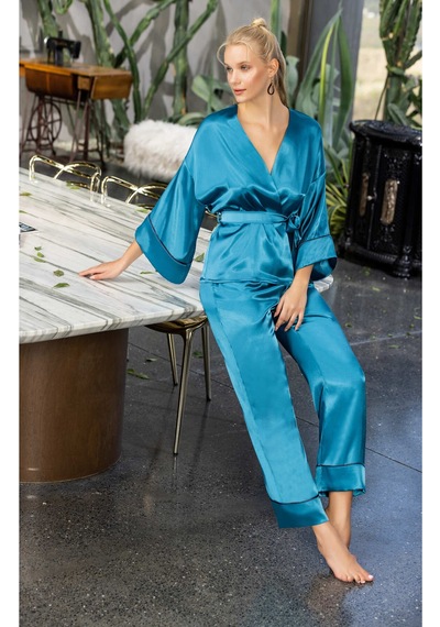 Kadın Turkuaz Saten Kuşaklı Pijama Takımı Kimono Kol Detaylı Şık Ve Rahat 2 Li Set